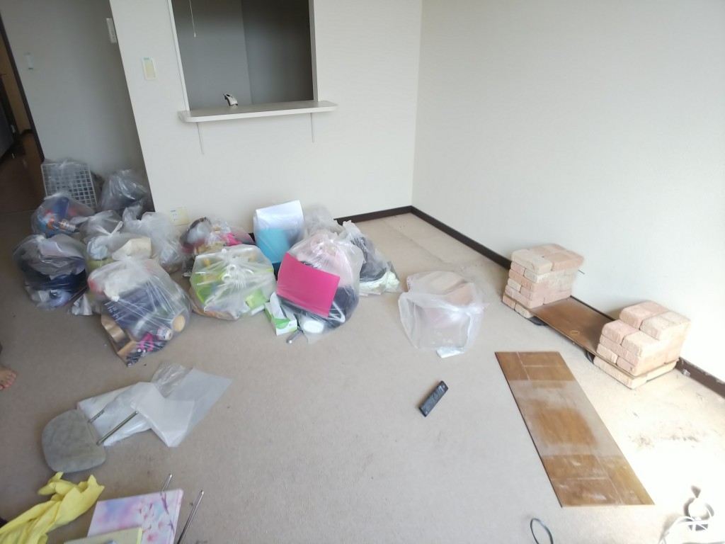 【長久手市】家庭ごみ、レンガ、板などの回収☆即日対応の迅速さと作業の丁寧さにご満足いただけました!