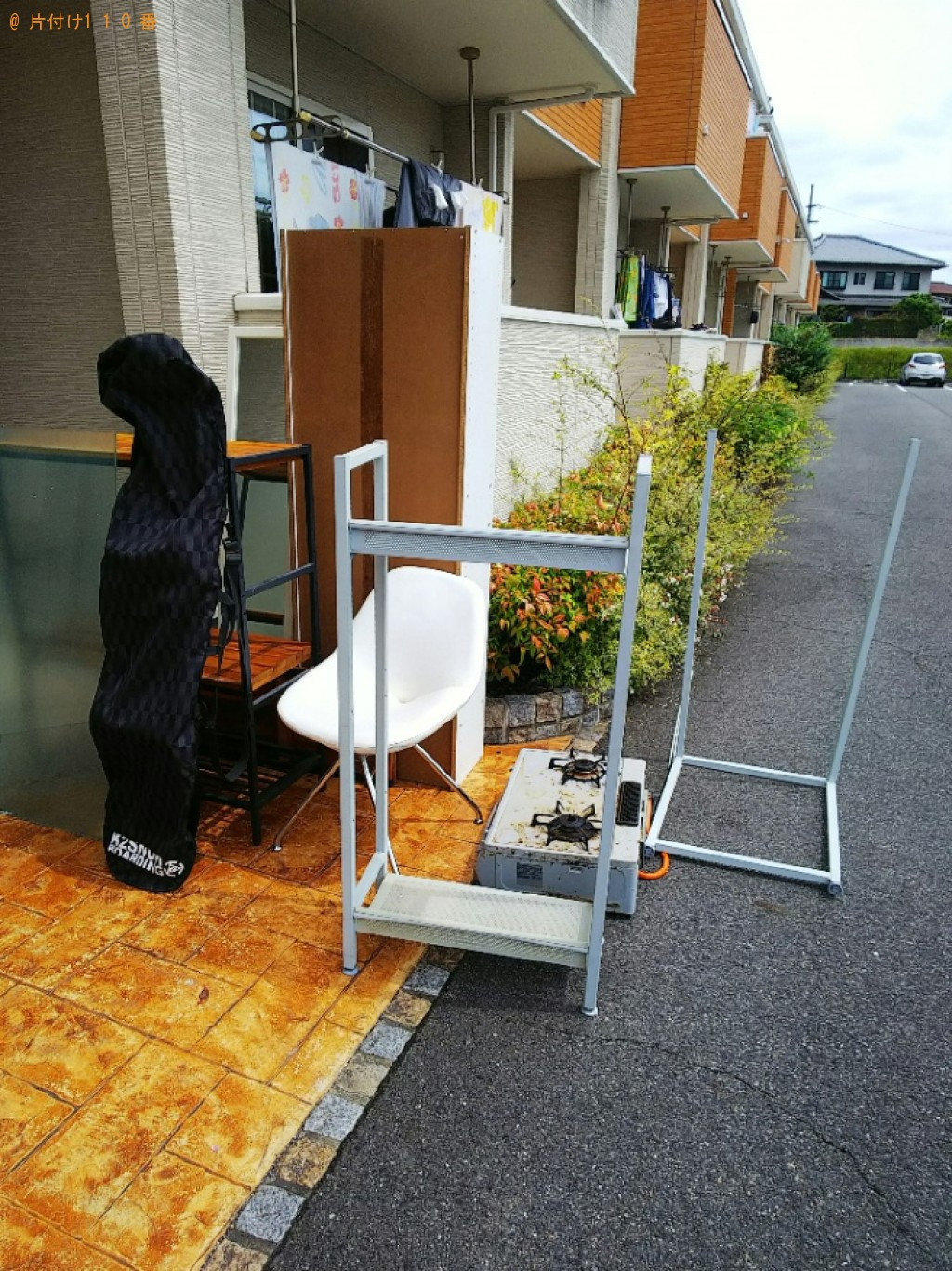 【福山市津之郷町】カラーボックス、PCデスク、ラック等の回収