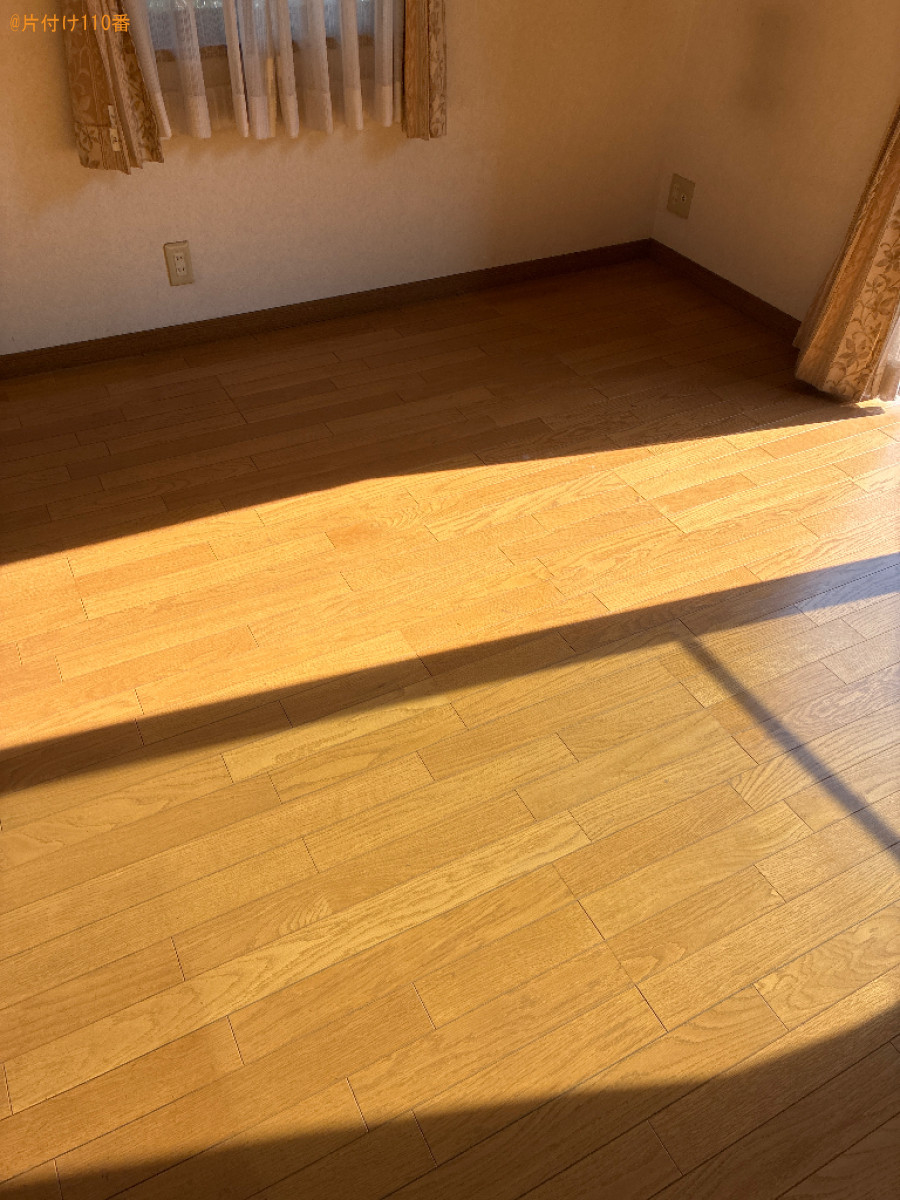 【福山市】テレビ、テレビ台、ローテーブル、座布団、ゴミ箱等の回収